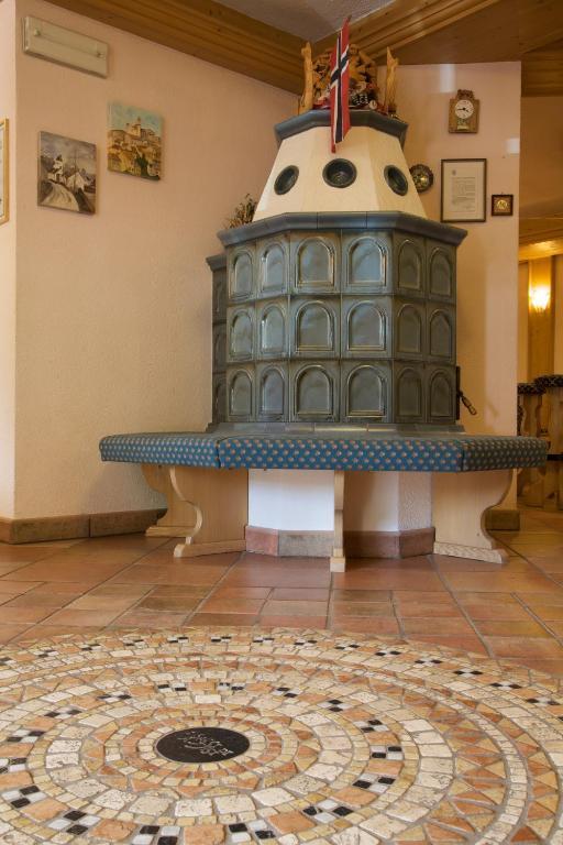 Albergo Bellaria Carano  Exteriör bild