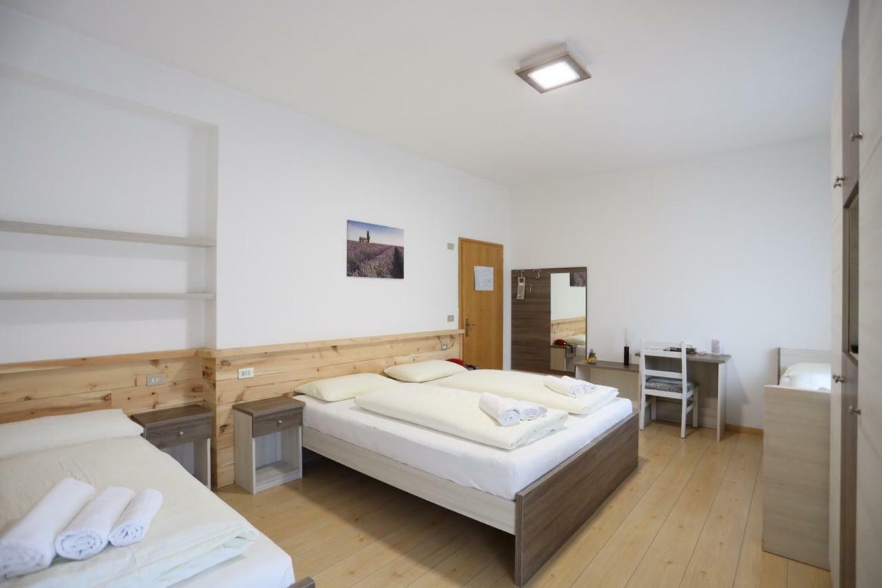 Albergo Bellaria Carano  Exteriör bild